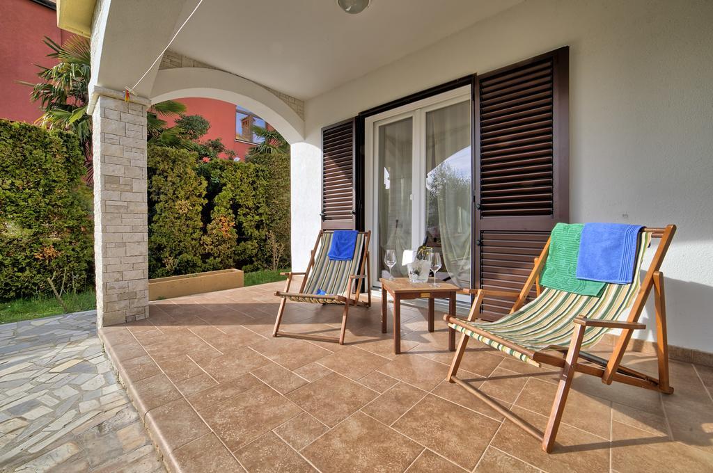 Apartments Mirella Novigrad Istria Eksteriør bilde